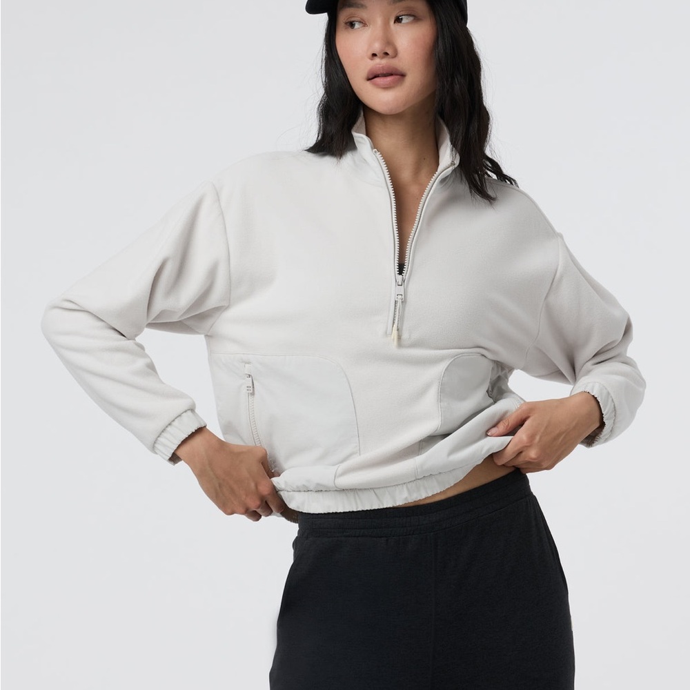 NWT | Vuori Aspen Half Zip in Salt - Picture 5 of 8